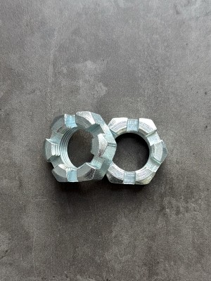 Гайка корончатая, прорезная низкая М27х1,5 ГОСТ 5919-73, класс прочности 8, покрытие цинк