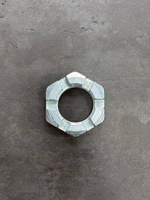 Гайка корончатая, прорезная низкая М27х1,5 DIN 937, класс прочности 8