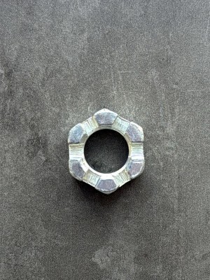 Гайка корончатая, прорезная низкая М18х1,5 DIN 937