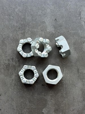 Гайка корончатая, прорезная низкая М18 ГОСТ 5919-73, класс прочности 10, покрытие цинк