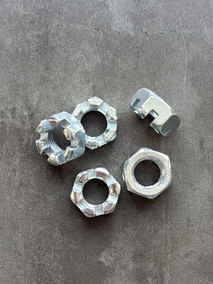 Гайка корончатая, прорезная низкая М16 DIN 937 класс прочности 10