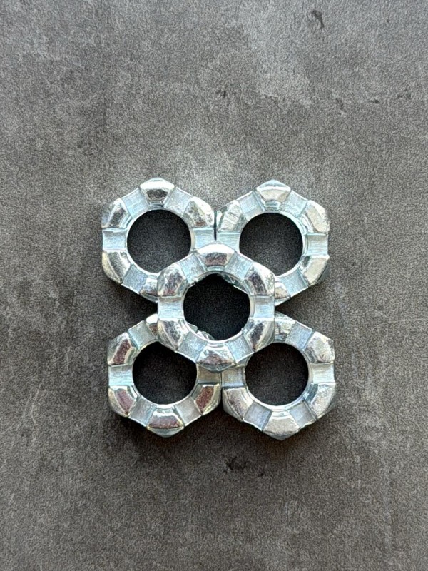 Гайка корончатая, прорезная низкая М14х1,5 ГОСТ 5933-73 класс прочности 8